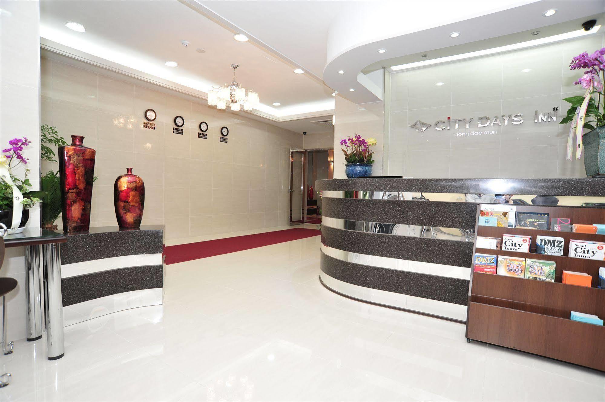 Global Inn Seoul Dongdaemun City Days Inn Exterior photo